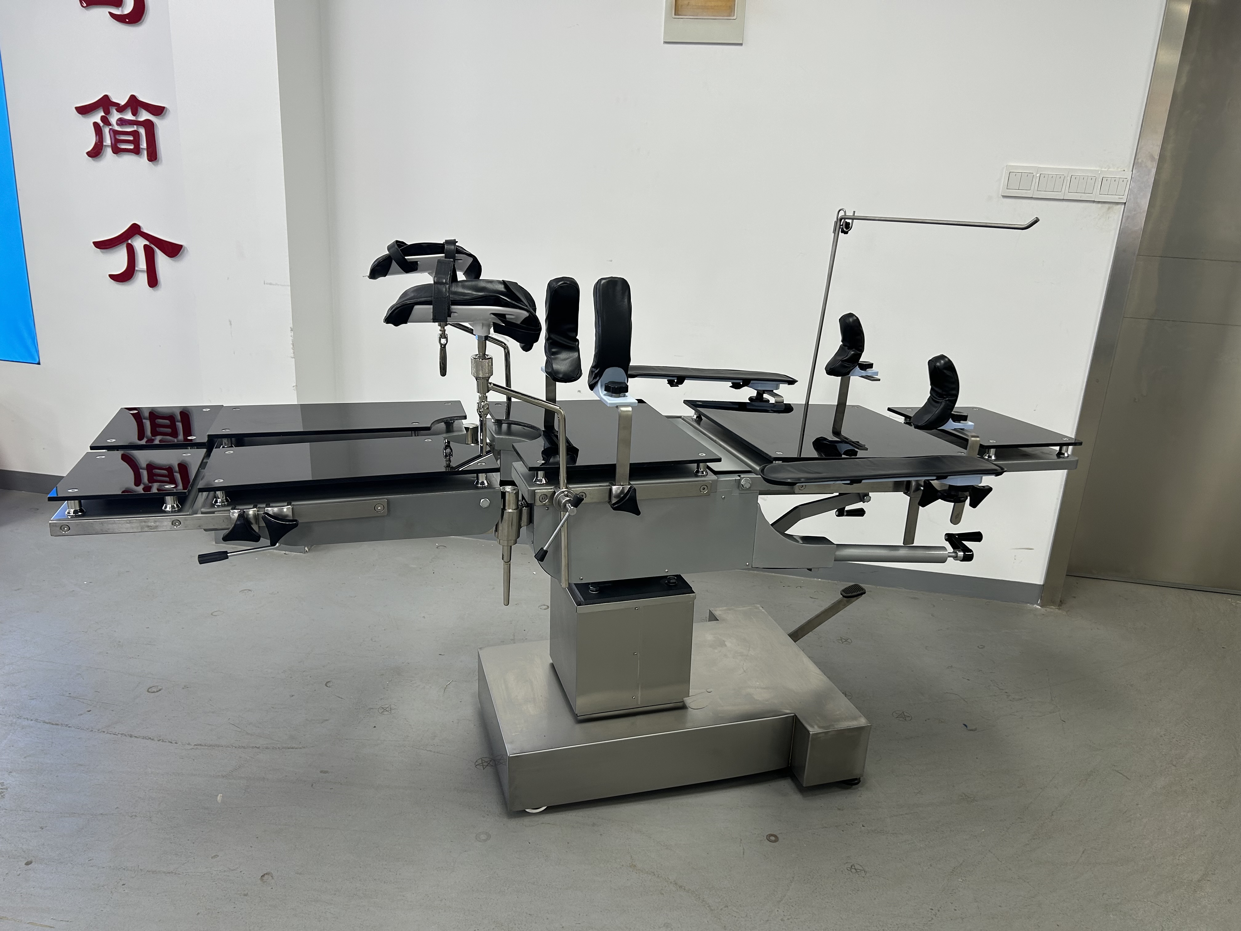 SXS3008-III Manual Hyraulic Operating Table X-RAY Radiolucent Surgery Table T base Type Operating Table
