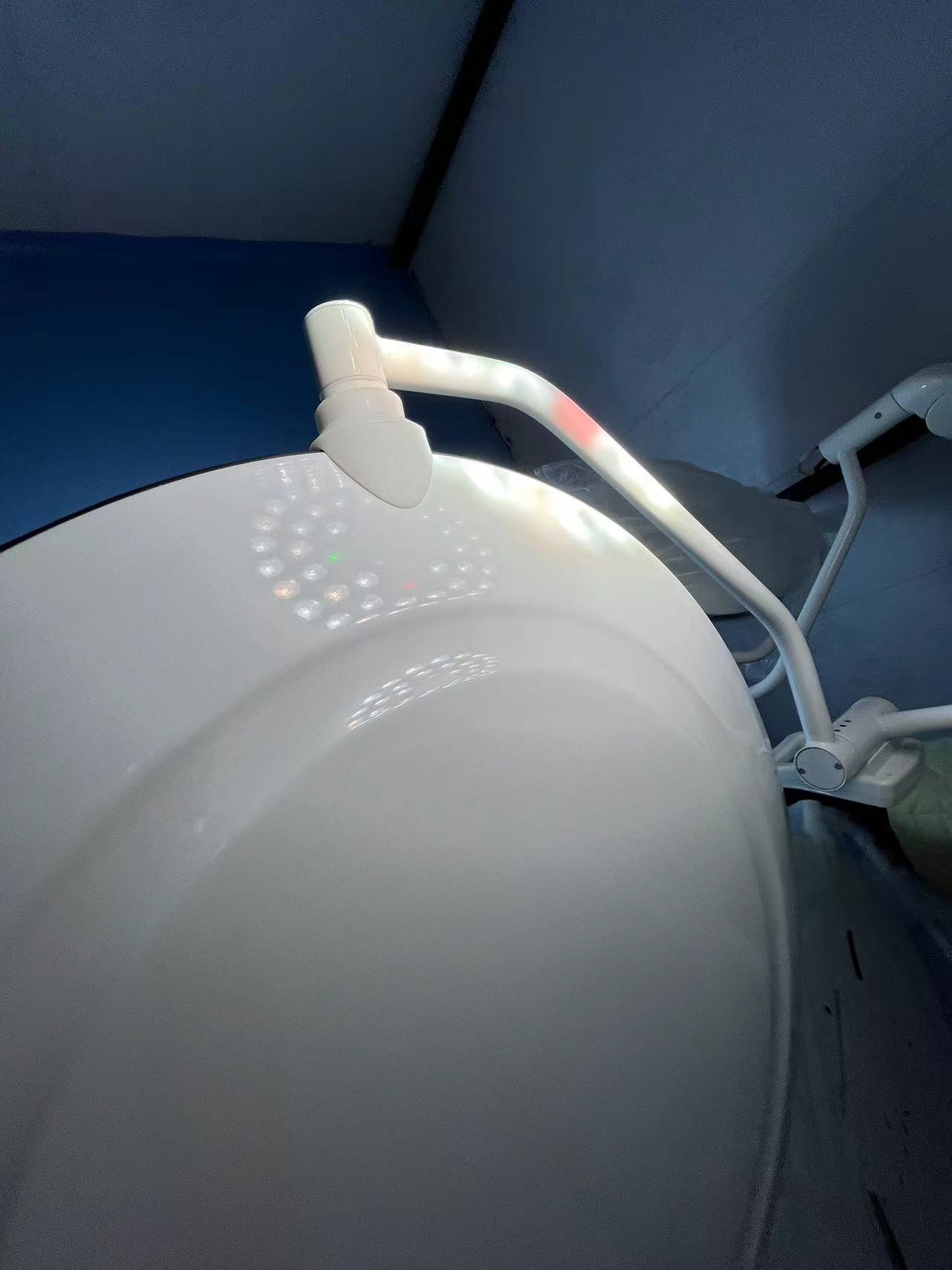 Ceiling Mounted VET Led Operating Light With LCD Control Panel