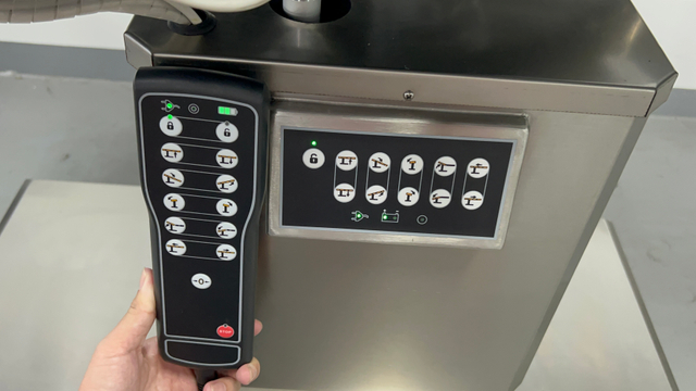 SXD8801-A Two Controls Electric Operating Table Manufacturer Supplier Dual Controls Universal Electric Surgical Table With Battery