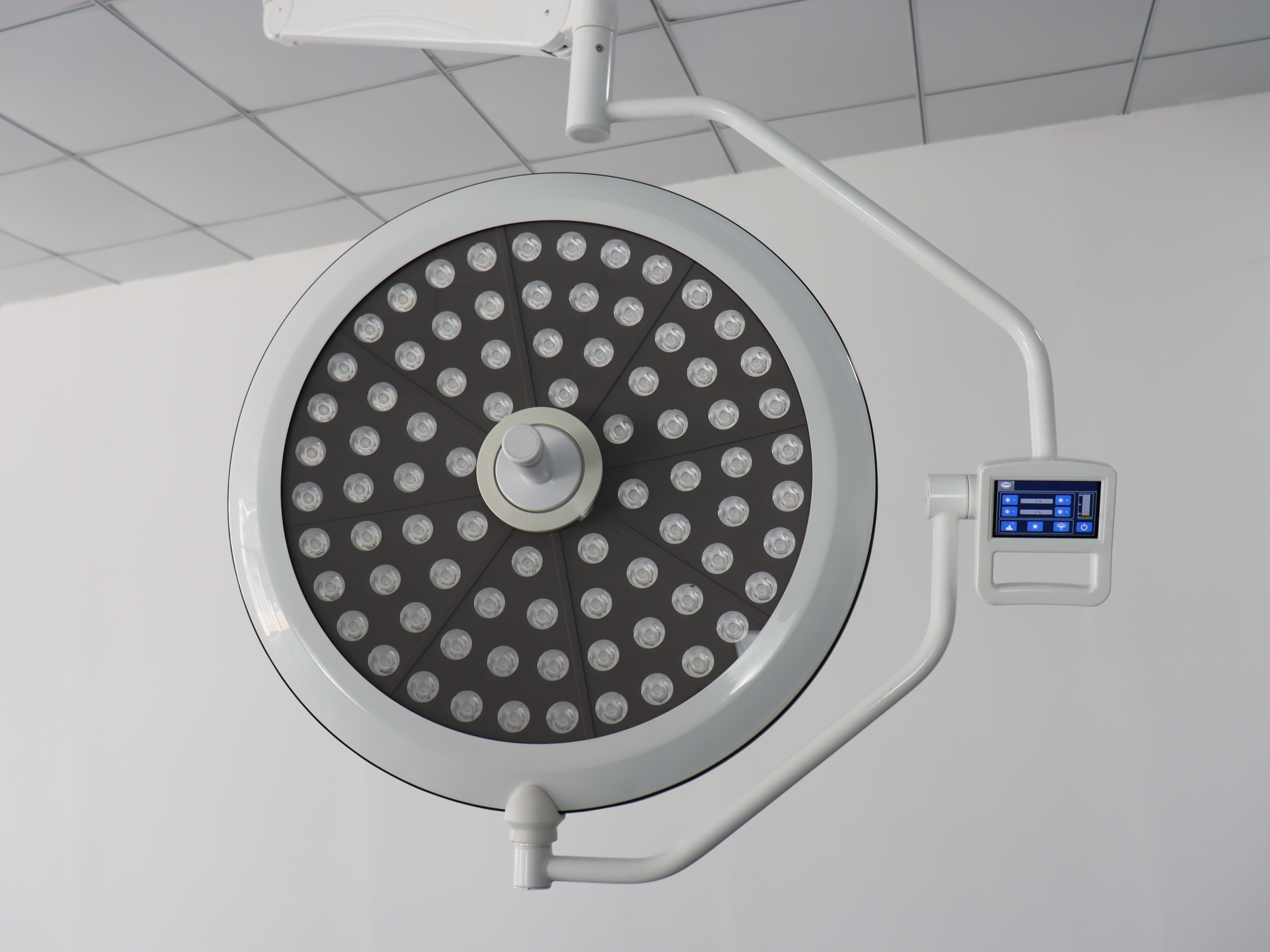 700mm Ceiling Mounted One Dome Led Operating Light Shadowless LED Surgical Lamp
