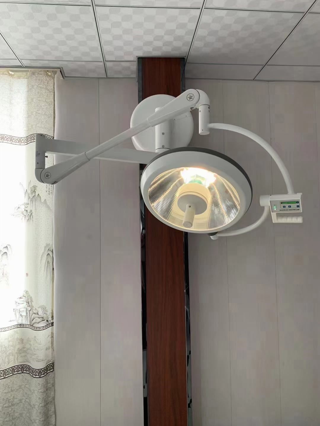 Ceiling Mounted Single Arm Shadowless Lamp Ot Light Halogen Surgery Light Ceiling Halogen