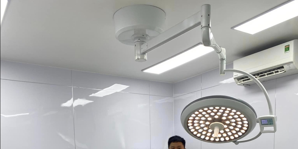  700 Led Shadowless Operating Lamp Ceiling Mounted Surgical Lamp