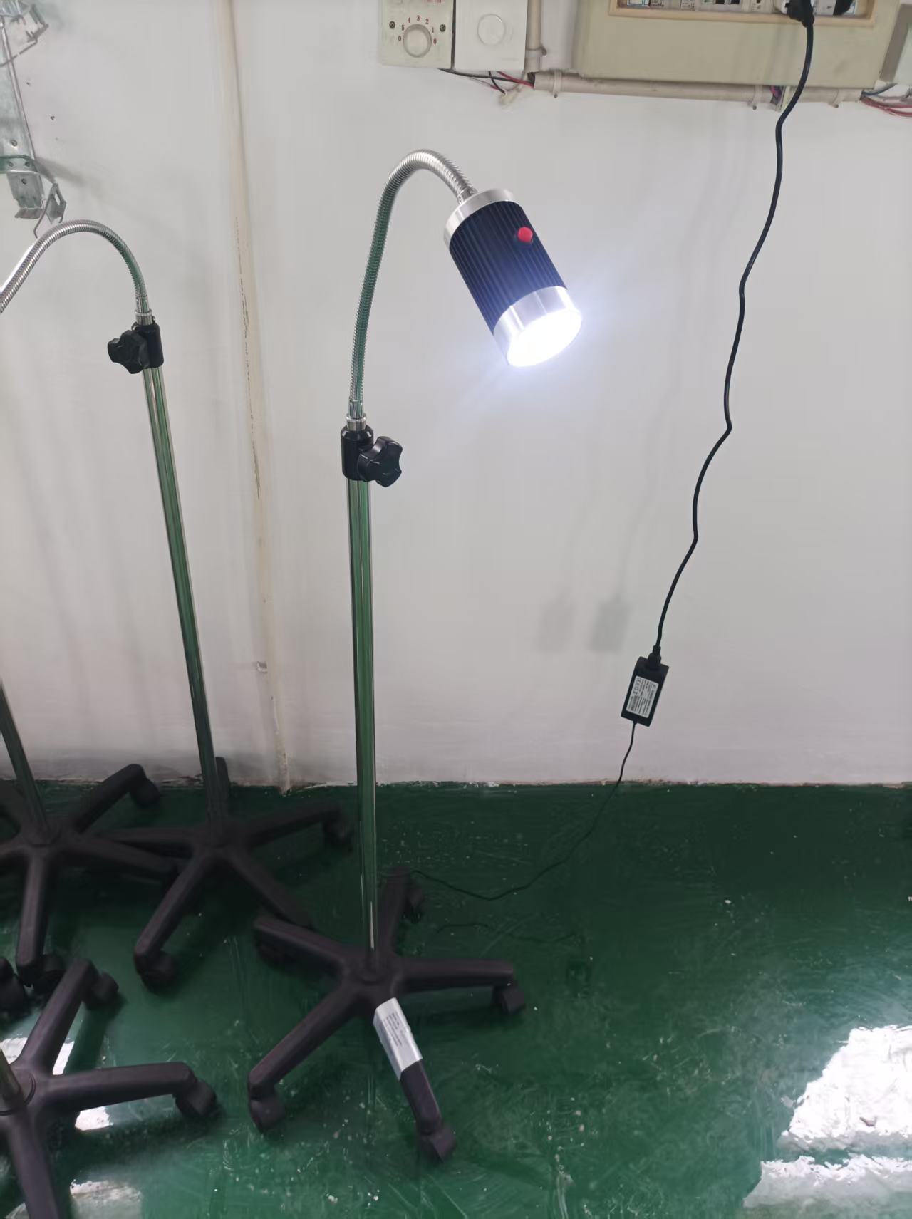 Small Mobile Flexible Gooseneck Medical Exam Light LED