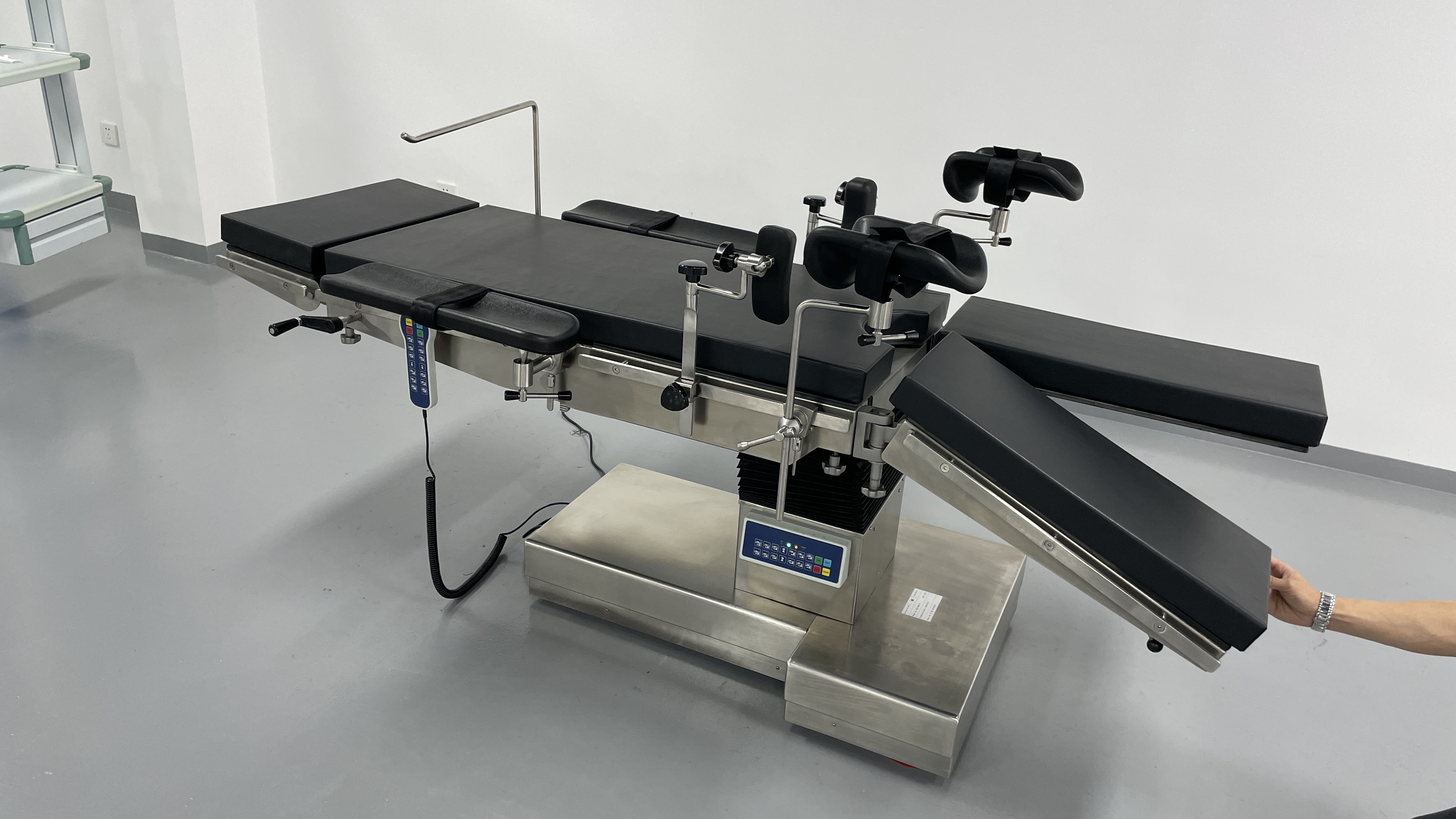 SXD8804-B Electric Hydraulic Operating Table