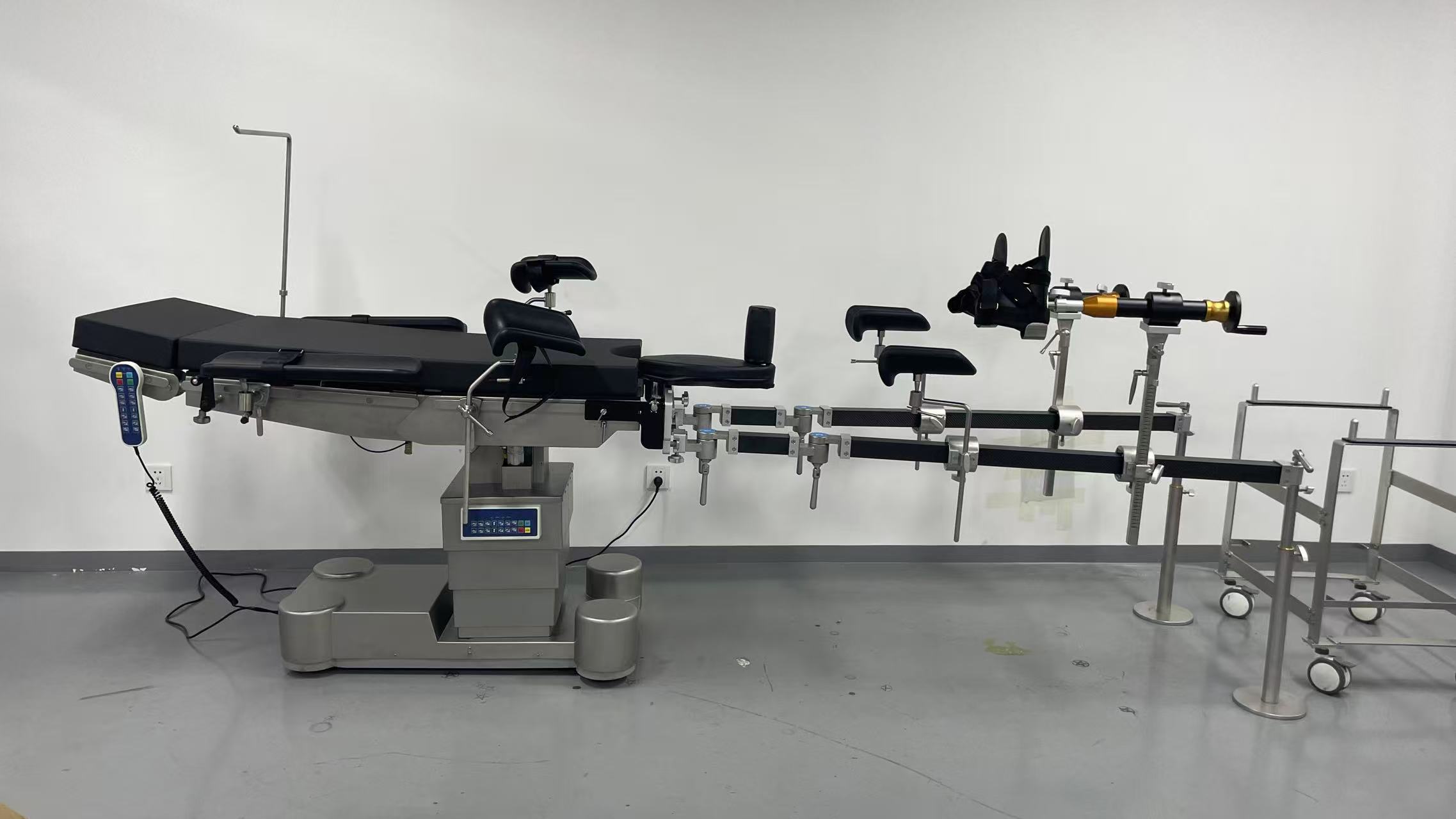 SXD8804-B High Level Ultra-low Electric Hydraulic Operating Table With Hanging Traction Frame With Super Load Capacity