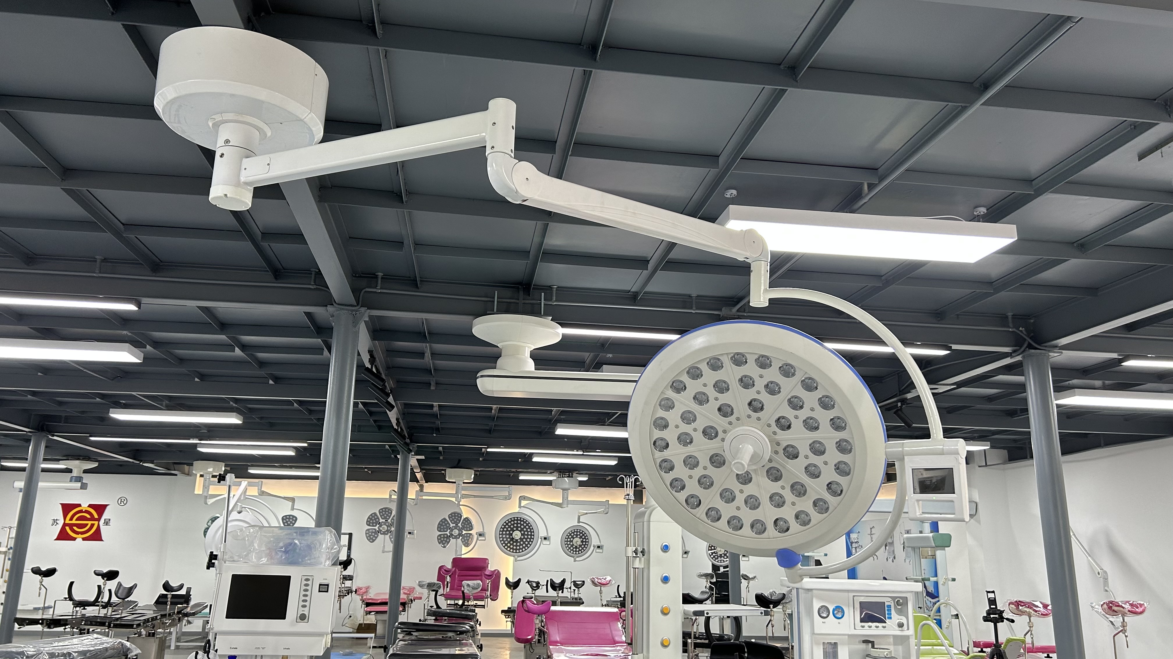  700 Ceiling Led Operating Light Coloful Led Bulb Surgical Lamp with Touchable Panel