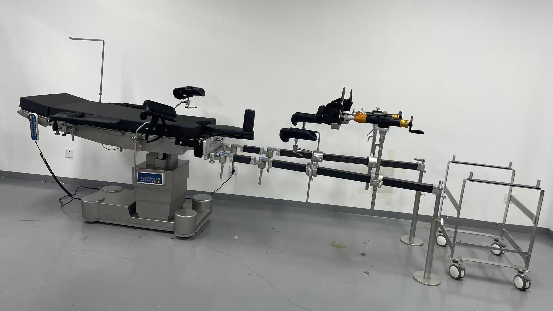 SXD8804-B High Level Ultra-low Electric Hydraulic Operating Table With Hanging Traction Frame With Super Load Capacity